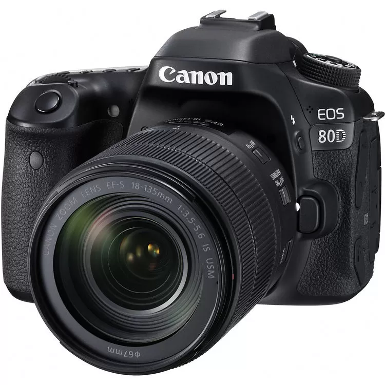 دوربین عکاسی کانن دست دوم Canon EOS 80D Kit 18-135mm f/3.5-5.6 IS USM
